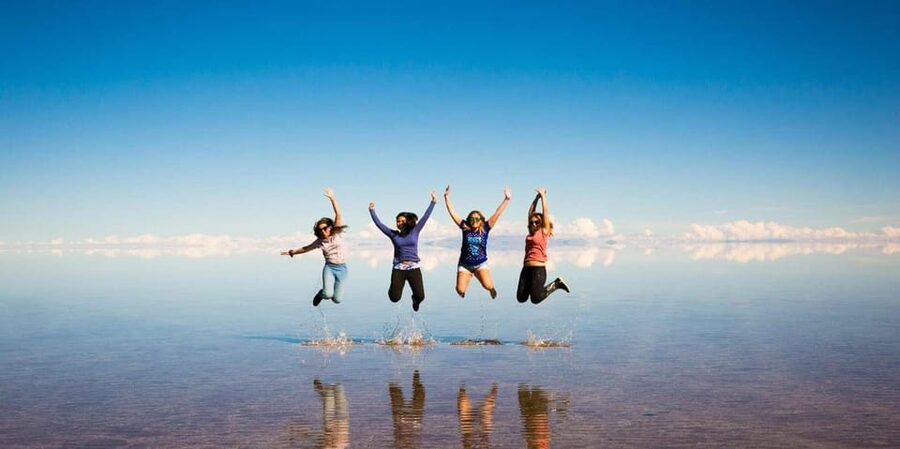 From Uyuni: Uyuni Salt Flats Tour + Photoshoot + Sunset - Sunset Wine on the Salt Flats