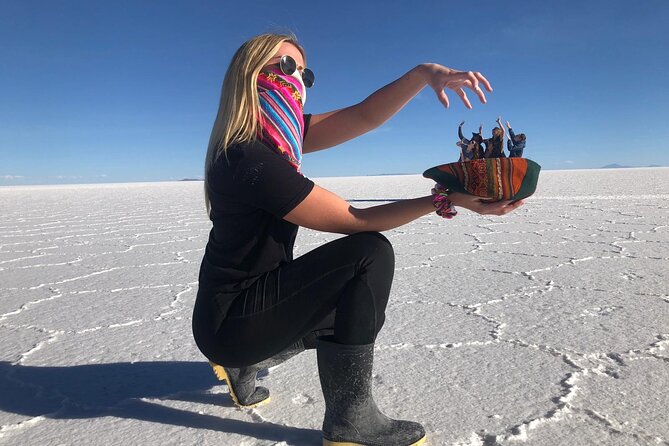 Full Day Private Tour to Salar de Uyuni - Timing, fees and practical value