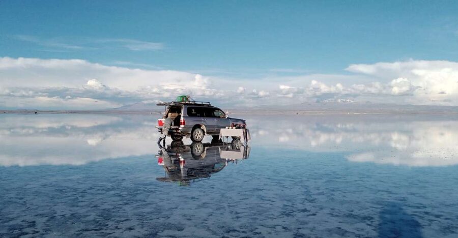 La Paz: 4-Day Uyuni & Colored Lagoons with Flight and Hotel - From La Paz to Uyuni before breakfast