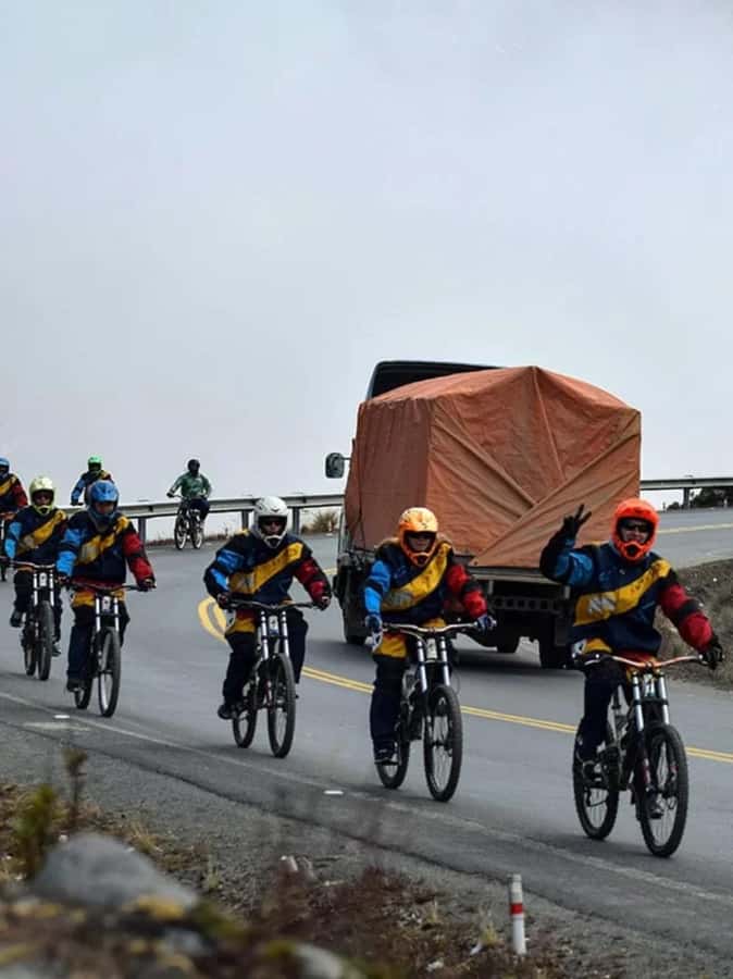 La Paz: Death Road Biking Tour - What makes this ride worth considering