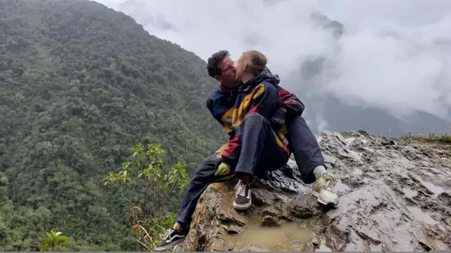 La Paz: Death Road Biking Tour - Reaching the bridge and recovering at Dos Ríos