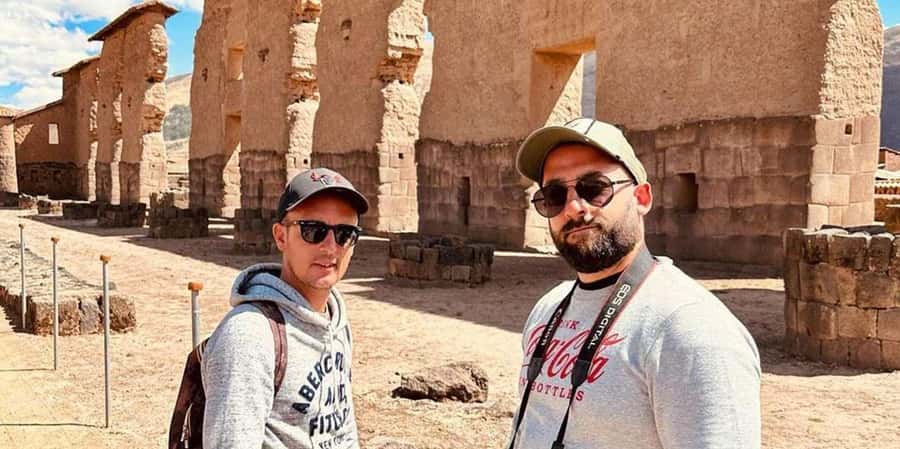 Round trip Cusco: Route of the sun + 1D in Puno - Taquile: a walk, local traditions and lunch
