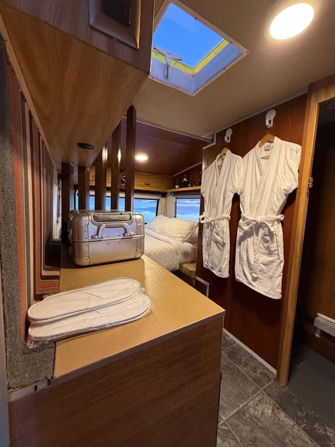 Uyuni: Deluxe Camping 3 Days Tour - Who should book this tour?