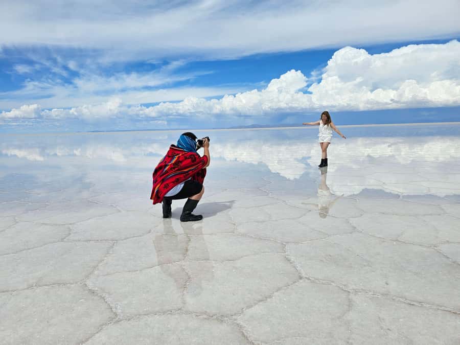 Uyuni: Guided Bicycle Tour of Uyuni Salt Flat with Lunch - Starting with a hotel pickup and safety talk