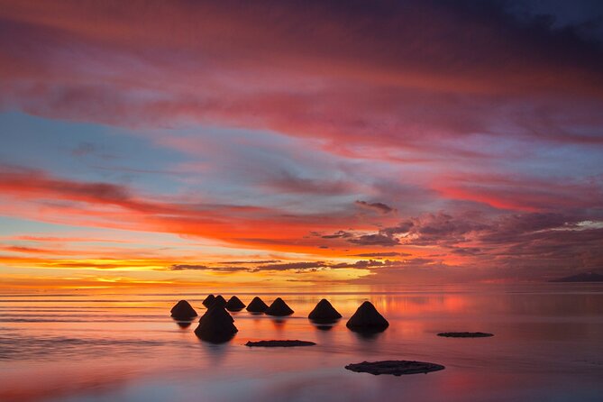 Uyuni Salt 1 day Tour with guide in English + Lunch and Sunset - What the $65 price includes, and what it doesn’t