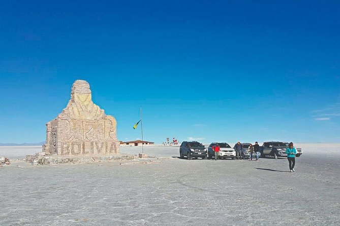 Uyuni Salt 1 day Tour with guide in English + Lunch and Sunset - Who should book this Uyuni day tour?