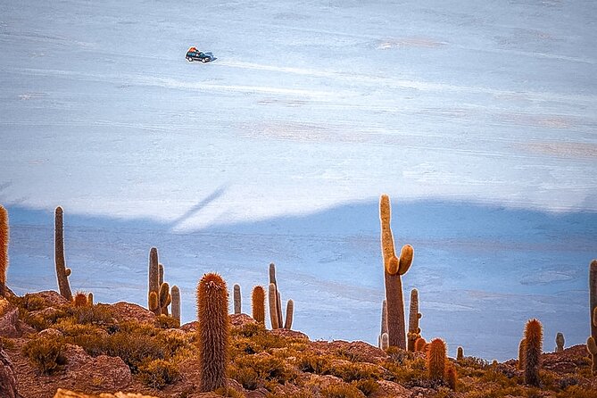 Uyuni Salt Flats 3 Days/ 2 Nights with English Speaking Guide - What the 4WD ride and group size mean