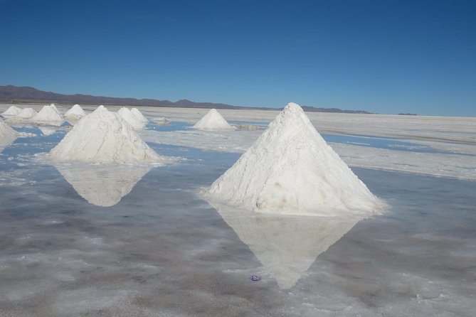 Visit to Uyuni Salt Flats from La Paz Bolivia by Bus - Leaving La Paz after dark